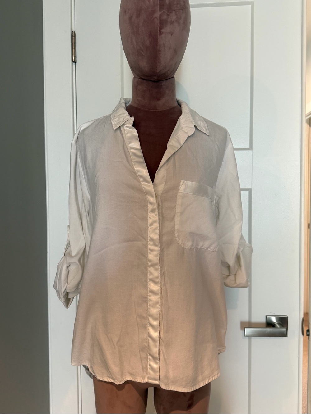Women’s Casual Button-Up Shirt - White